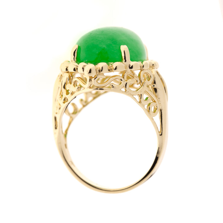 Filigree Jade Ring 14K Yellow Gold 13 CT