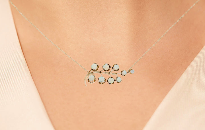 Vintage Opal Pendant Necklace 10K Yellow Gold