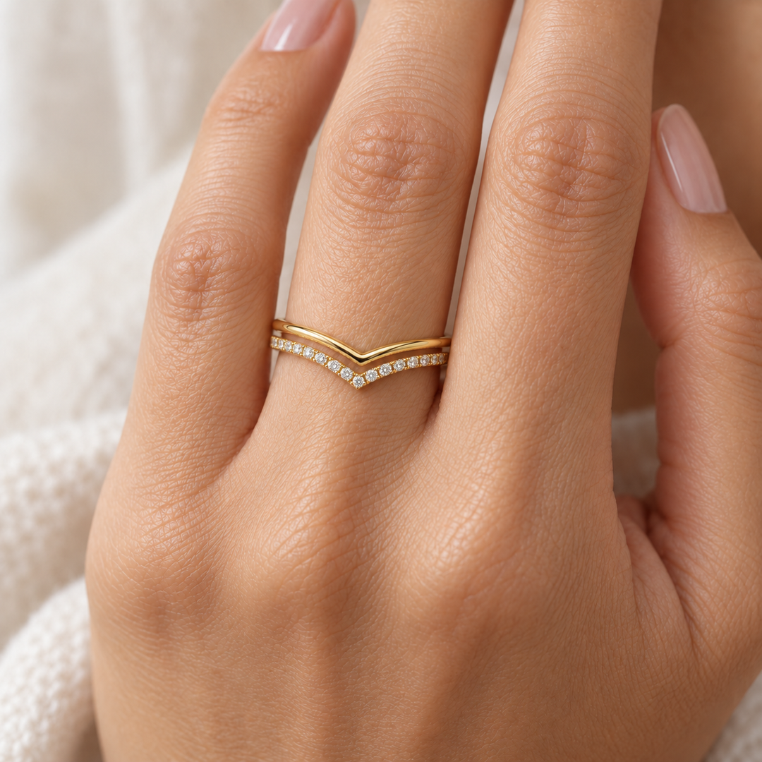 Double-Row Chevron Diamond Wedding Band 14K Yellow Gold 0.14CTW