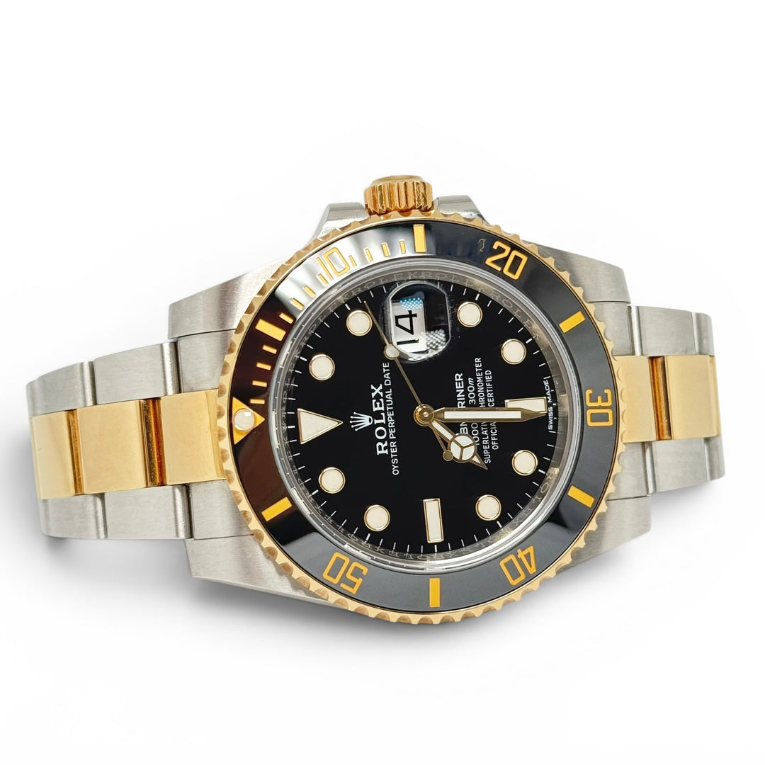 Rolex Submariner Date Ref 116613LN Steel &amp; 18K Yellow Gold 40MM Y-2019