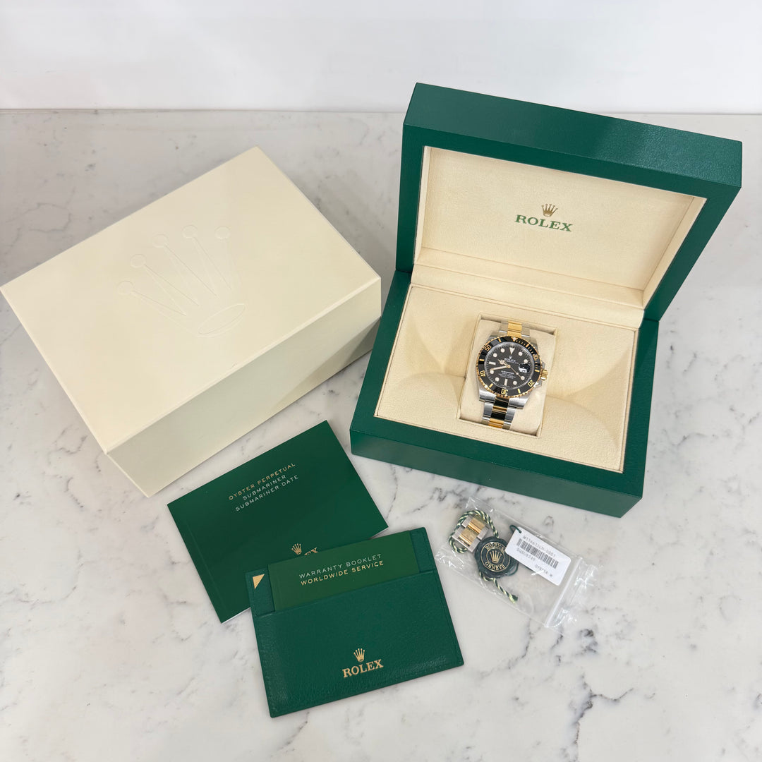 Rolex Submariner Date Ref 116613LN Steel &amp; 18K Yellow Gold 40MM Y-2019