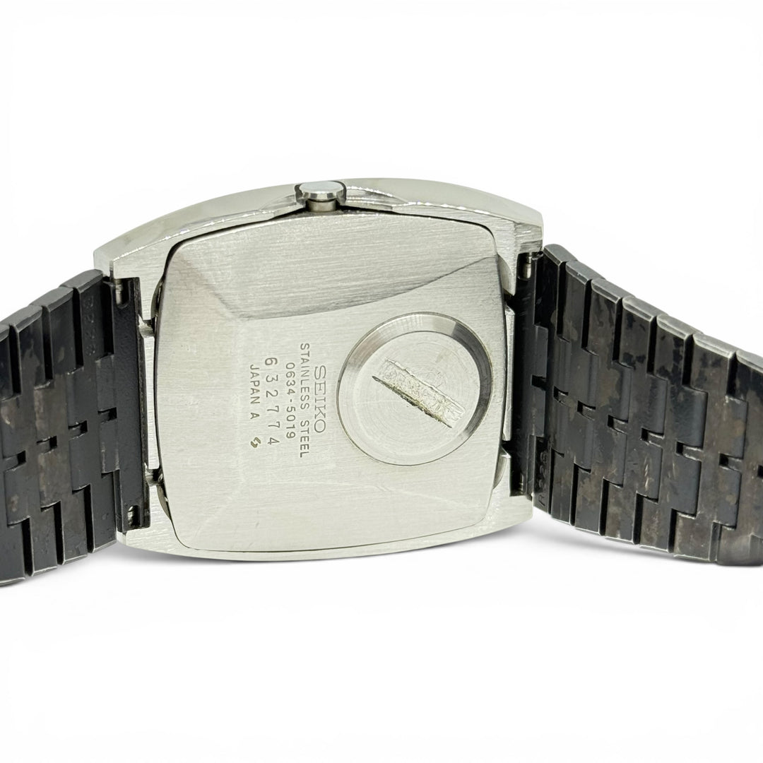 Seiko Quartz LC Chronograph Digital Watch 37mm Ref. 0634-5019