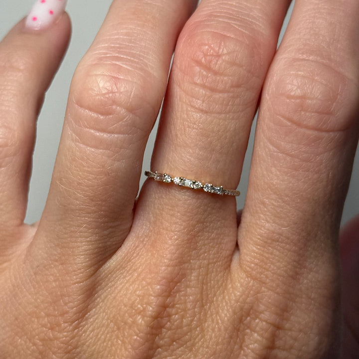 Alternating Baguette Round Diamond Band 0.18CTW 14K Yellow Gold