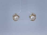 Natural Freshwater Pearl Diamond Stud Earrings 14K Yellow Gold 4.75MM