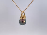 Tahitian Pearl Pendant 9MM 18K Yellow Gold