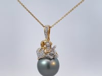 Tahitian Pearl &amp; Diamond Nature Pendant 18K Yellow Gold