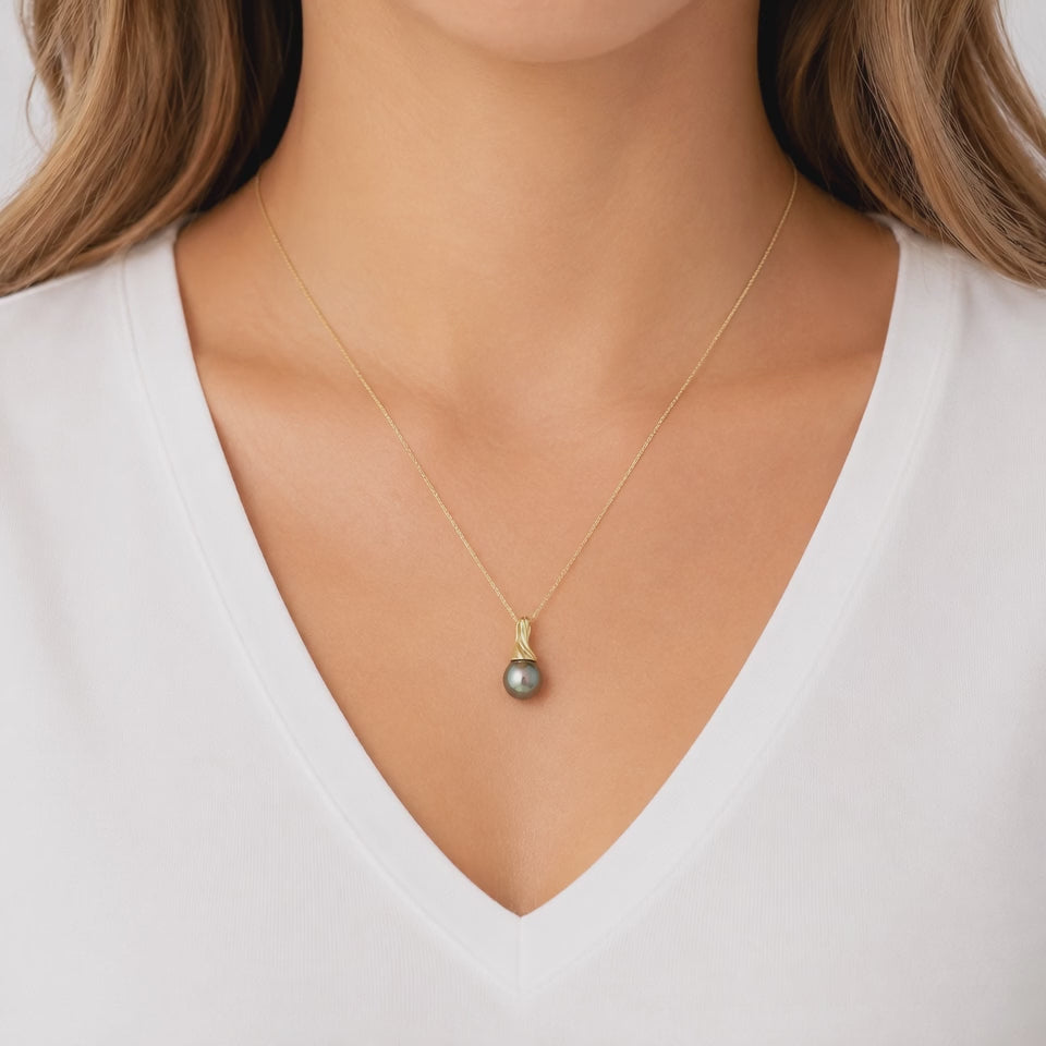 Tahitian Pearl Pendant 9MM 18K Yellow Gold