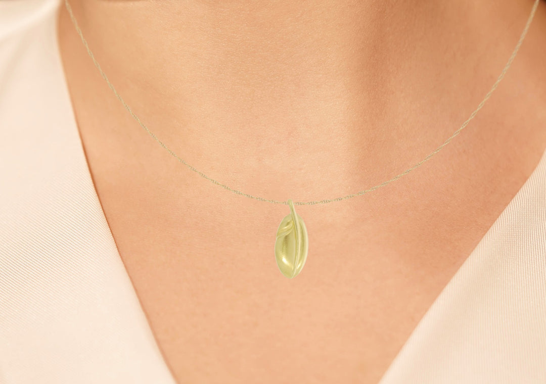 Tiffany & Co. Angela Cummings Feather Pendant Necklace 18K Yellow Gold